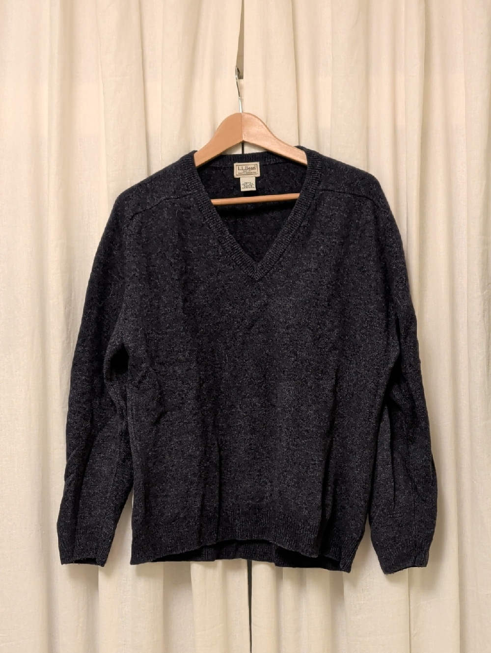 L.L. Bean Men's Dark Navy V-Neck Sweater